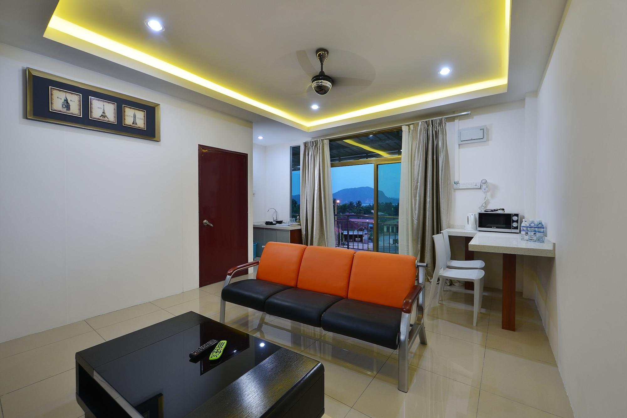 Bahagia Villa Kuah Exterior photo